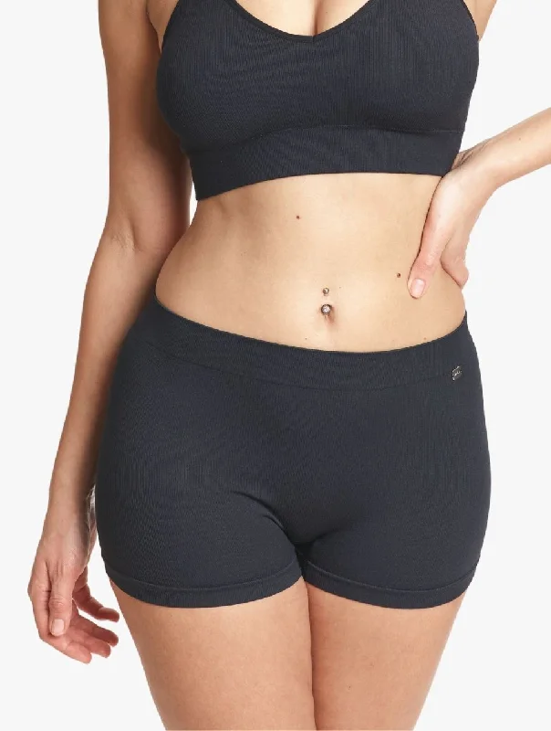 ELLE Seamless Rib Bralette & Shorts Set - Black