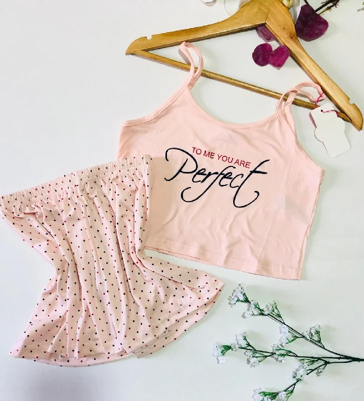 ensemble de pyjamas shorts couleur rose bebe