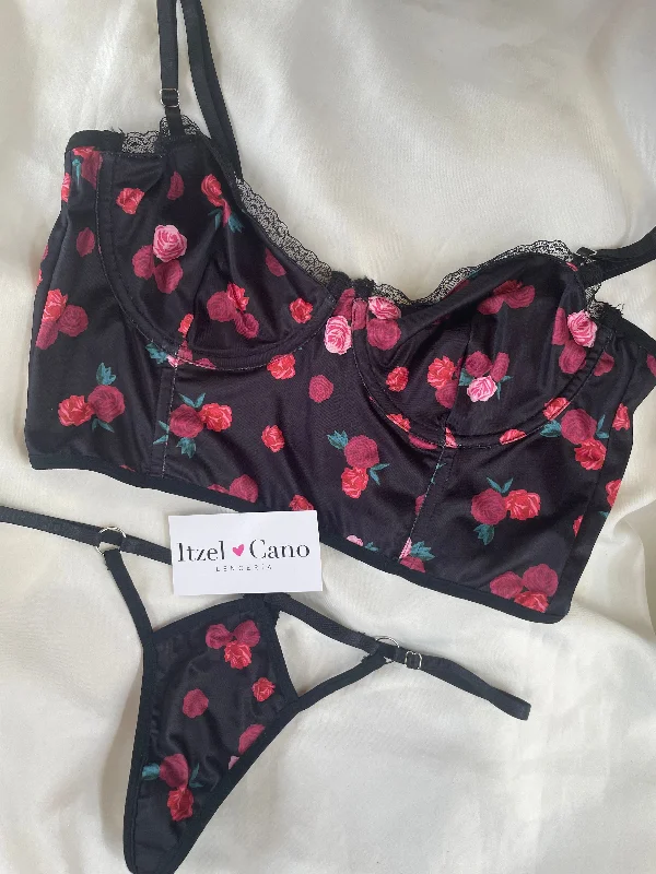 Set negro flores rojas -M (34)