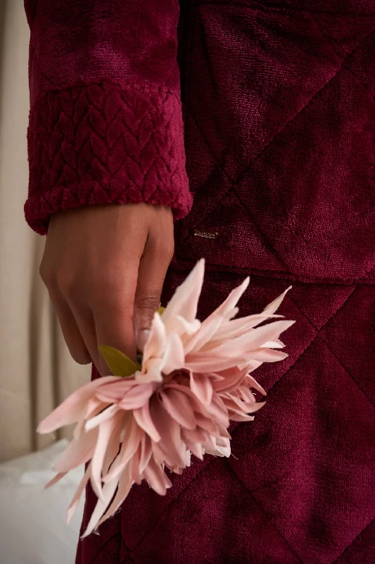 Quilted Velour Robe in Bordeaux